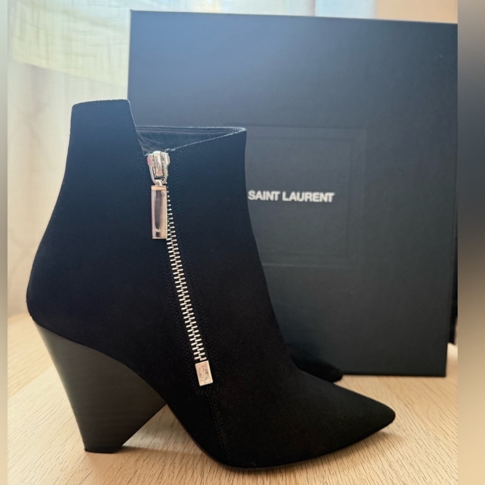 SAINT LAURENT Black Suede Ankle Boots
